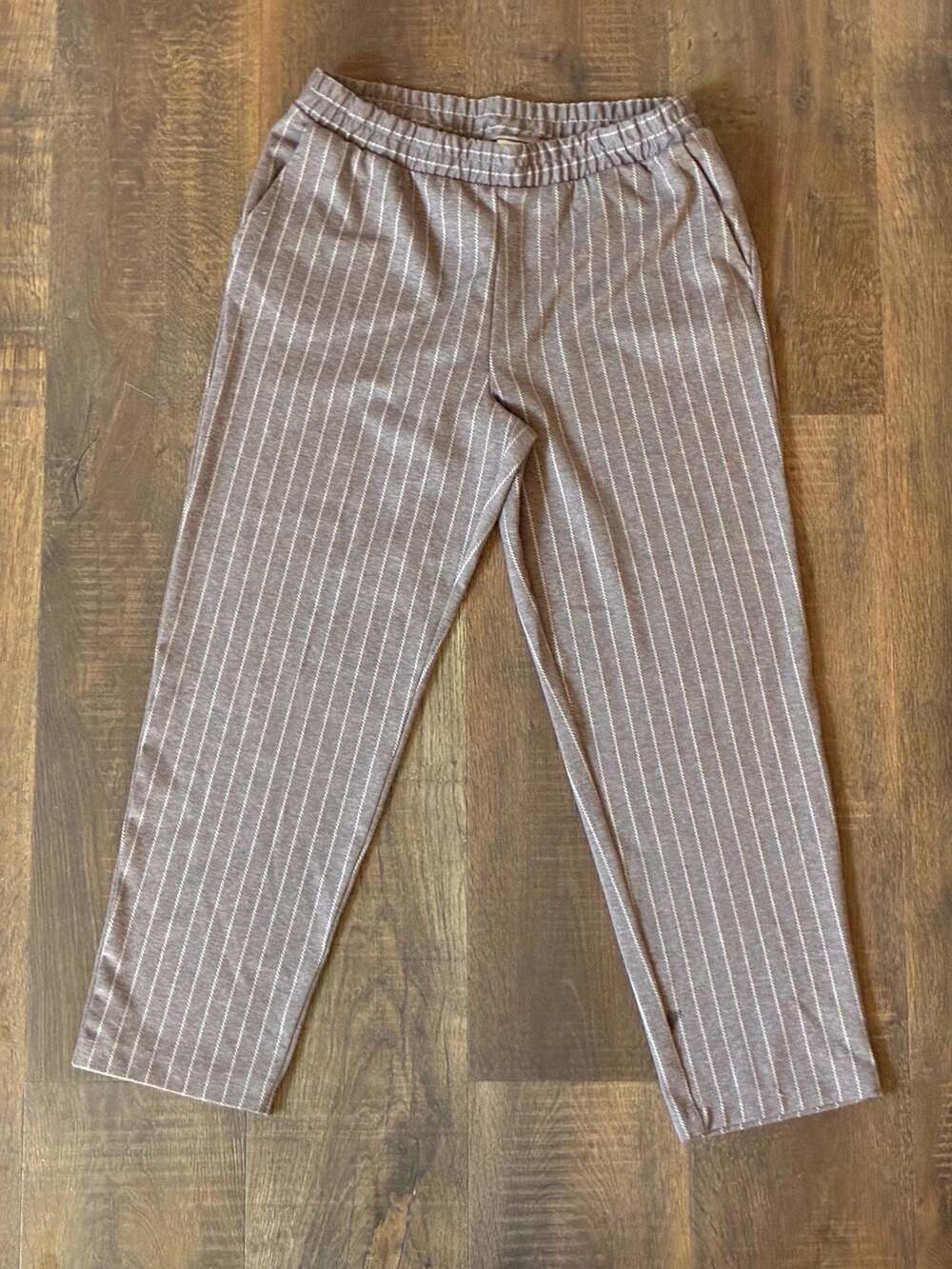 A New Day Women's Size M Brown Pinstripe Elastic Waist Pull-On Pants